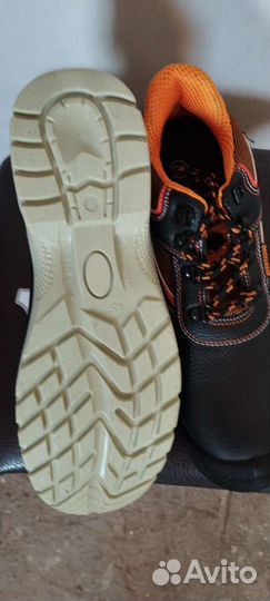 Мужская обувь размер 45