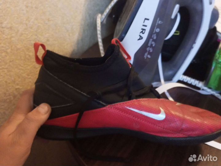 Футзалки nike phantom