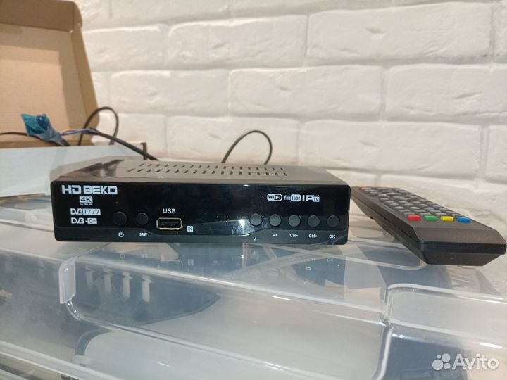 Приставка на кабельное телевидение