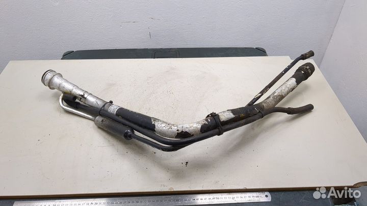 Горловина заливная топливная Volvo XC90, 2003