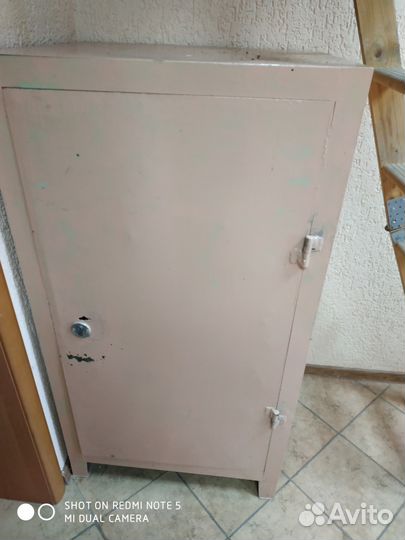 Сейф (СССР, тяжелый, с ключом )