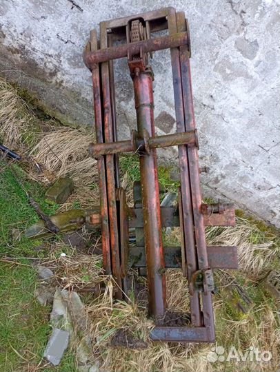 Кара вилы на трактор