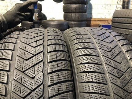 265/65 R17 Pirelli ScorpionWinter TM