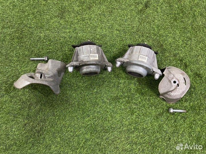 Опоры двигателя Mercedes E W212 3.5 M272 2009