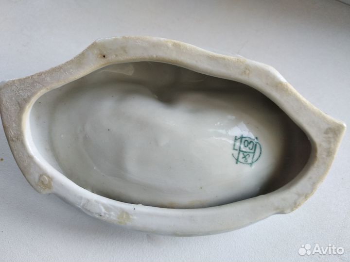 Фарфоровая статуэтка- германия