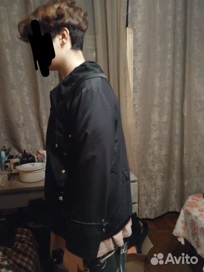 Ветровка женская