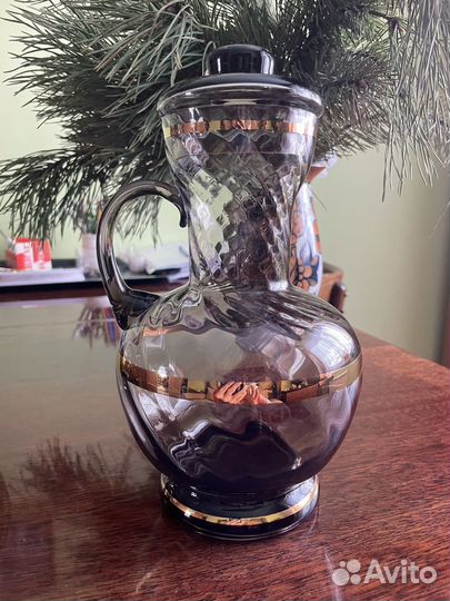 Кувшин для воды или напитков