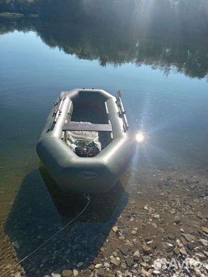 Лодка резиновая