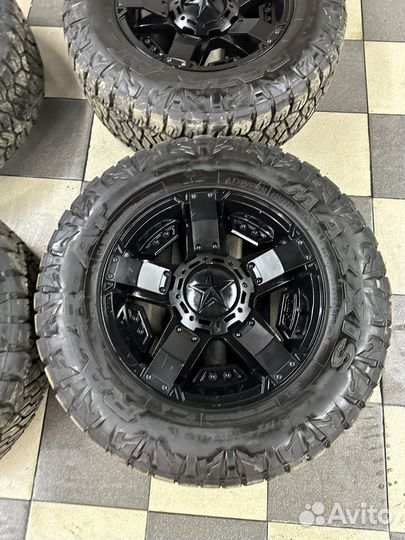 Maxxis Razr AT 285/65 R18 S