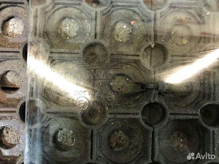 1284622 Стекло двери боковое