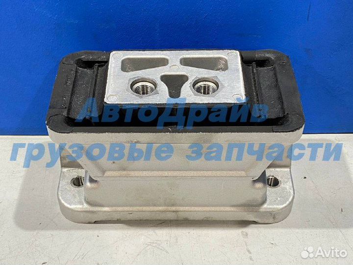Подушка двигателя и кпп автобус Мерседес задняя