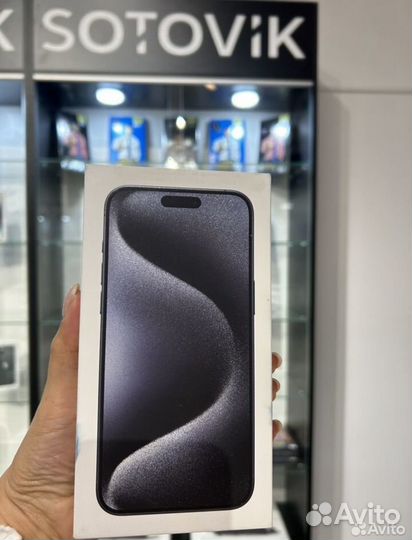 iPhone 15 Pro Max, 256 ГБ