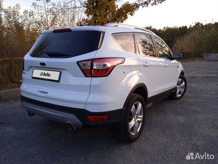 Ford Kuga 2.5 AT, 2017, 93 000 км