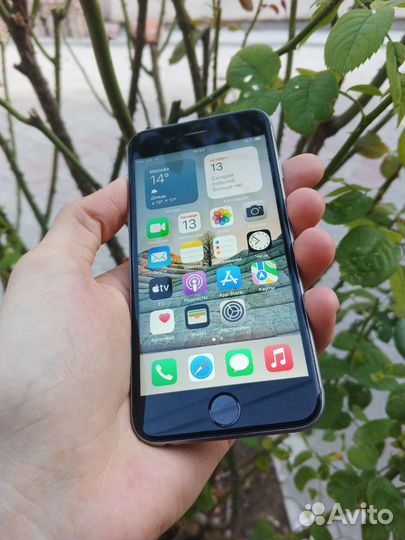 iPhone 6s на 64гб