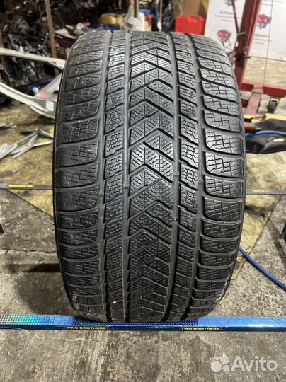 Pirelli Winter Sottozero 3 315/30 R21 105V