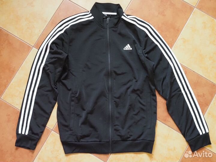 Костюм спортивный adidas новый р. М