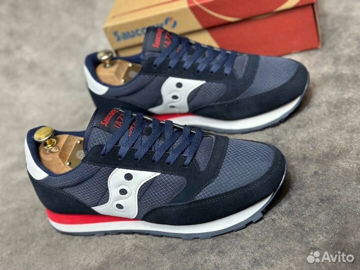 Saucony синие с белым разм. 42