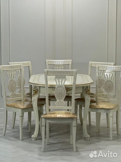 Стол и стулья от производителя. В наличии