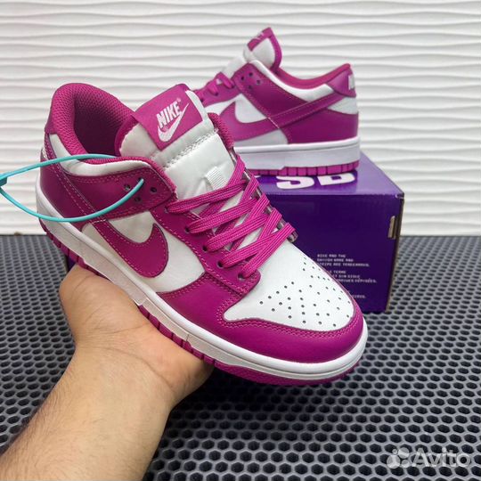 Кроссовки Nike SB Dunk Low