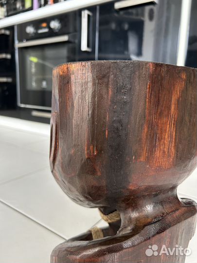 Маска, статуэтка, декоративная подставка, стул