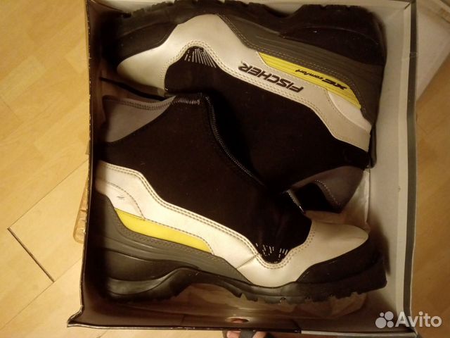 Лыжные ботинки fischer крепление SNS