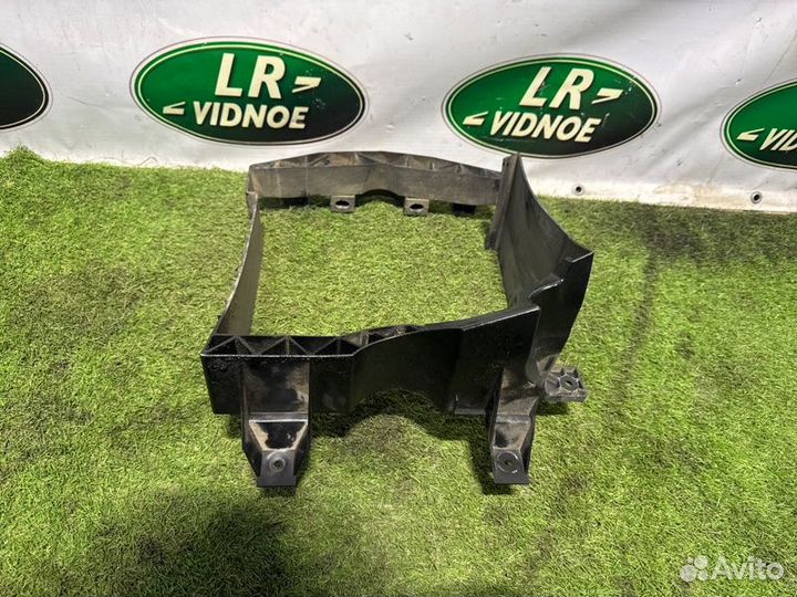 Кронштейн интеркулера правый Land Rover Range