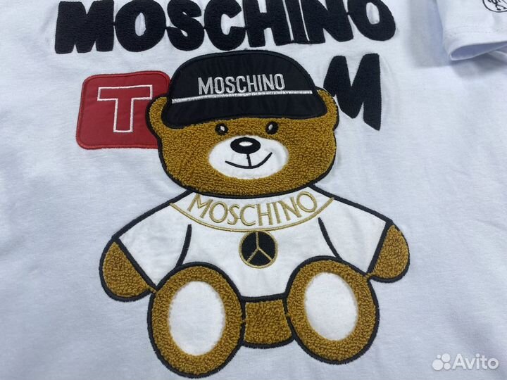 Футболка Moschino