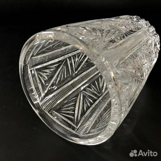 Хрустальная ваза
