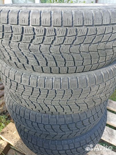 Dunlop Grandtrek SJ6 215/70 R16 99Q