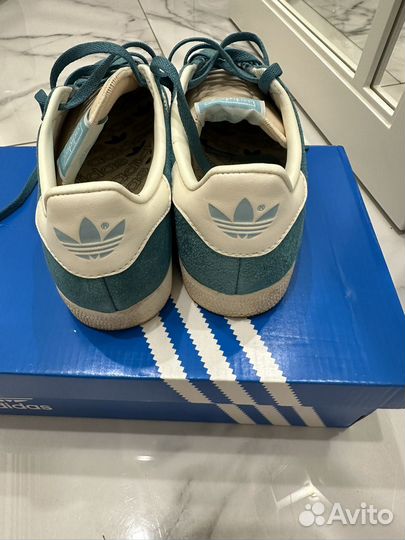 Кроссовки женские adidas