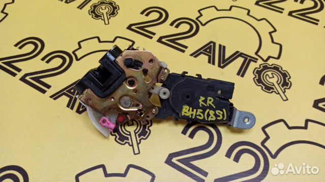 Замок двери задний правый Subaru Legacy BH5 EJ206