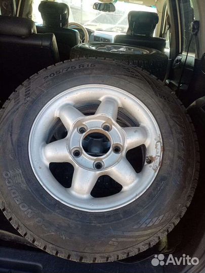 R15 Viatti Bosco Nordico V-523 205/75, PCD 5x139.7 DIA 98.5