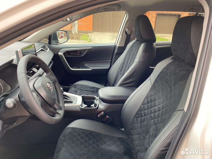 Toyota RAV4 2.5 AT, 2019, 60 200 км