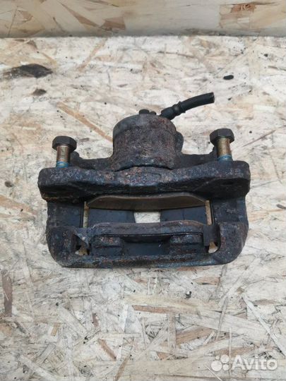 Суппорт передний правый Chevrolet Lacetti хэтчбэк