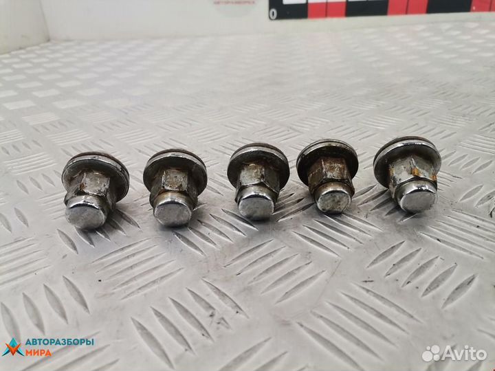 Болт колесный Lexus LX 2 1999 90942-01103