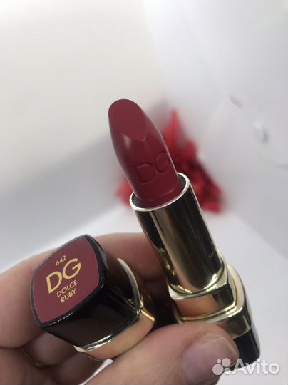 Dolce gabbana помада 642