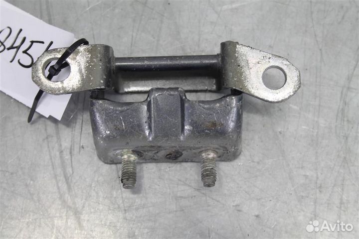 Петля двери задней левой верхняя Nissan Qashqai J