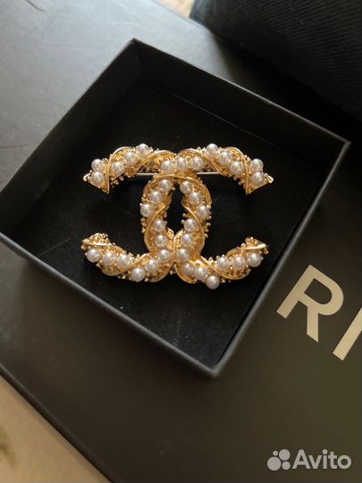 Брошь Chanel