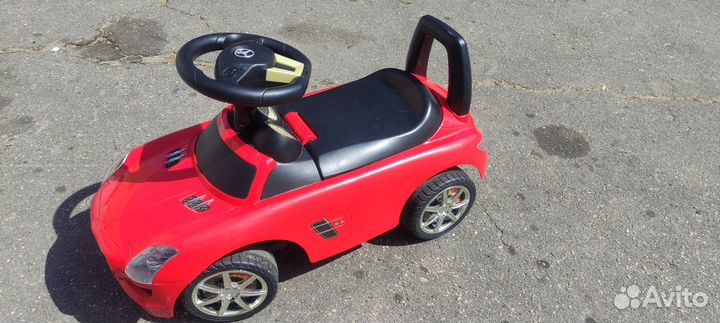 Машинка каталка mercedes