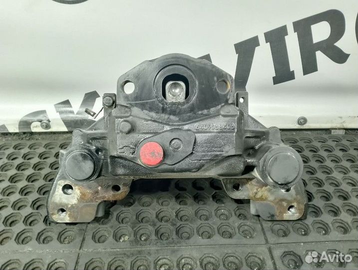 Суппорт левый 2023г Faw J7