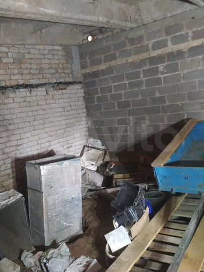 Гараж, > 30 м²