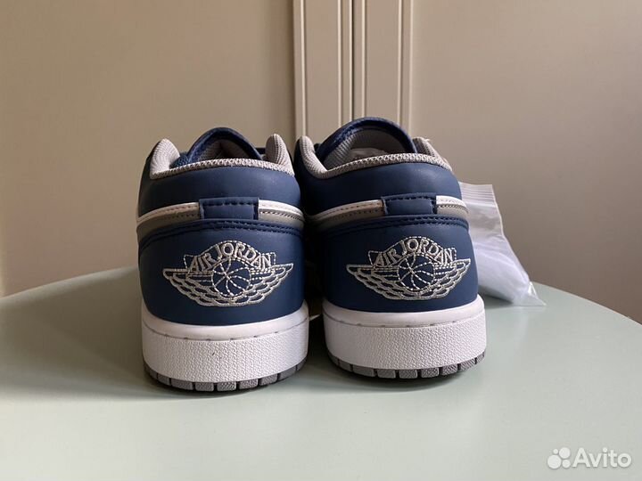 Кроссовки Nike Air Jordan 1 low