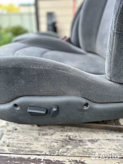 Передние сиденья Волга Сайбер