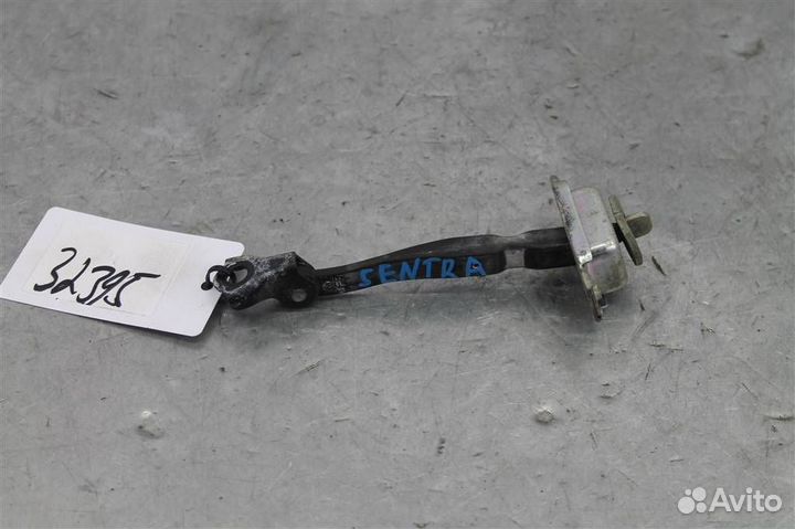 Ограничитель двери передней левой Nissan Sentra B