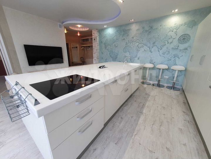 3-к. квартира, 110 м², 4/4 эт.