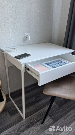 Письменный стол