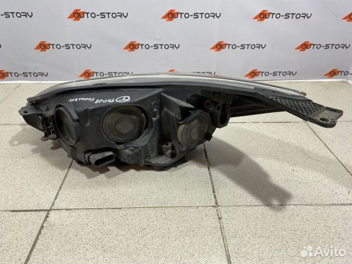 Фара правая Ford Focus 3