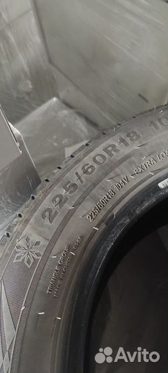 Triangle Snowlink TWT02 225/60 R18