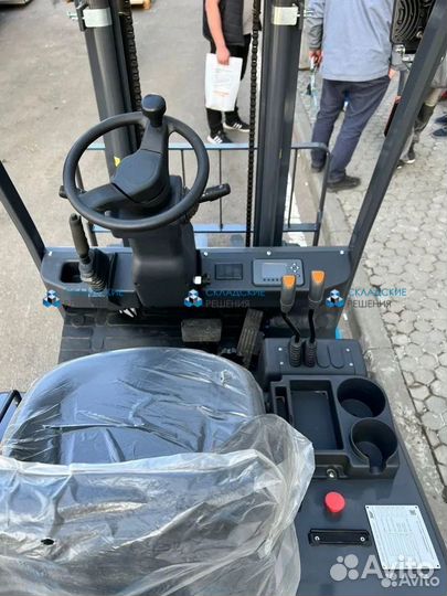 Вилочный погрузчик TRF E18-3i2