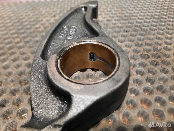 Рокер выпускного клапана Renault Premium